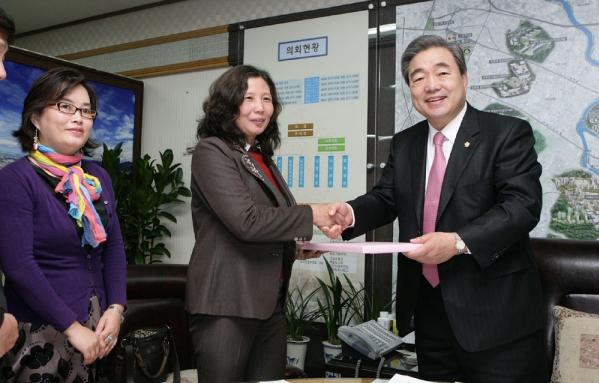 베트남 하노이건축대학 일행방문