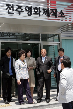 문화경제위원회 전주 영화제작소 개관 현장방문