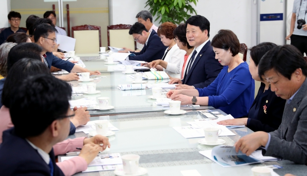 청주시의회 의원 방문