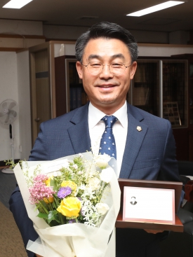 지방의정 봉사상 수상