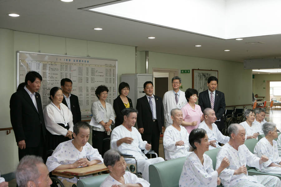 사회복지위원회 의료시설 현장활동