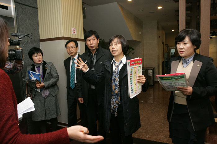 장애인 편의시설  실태조사