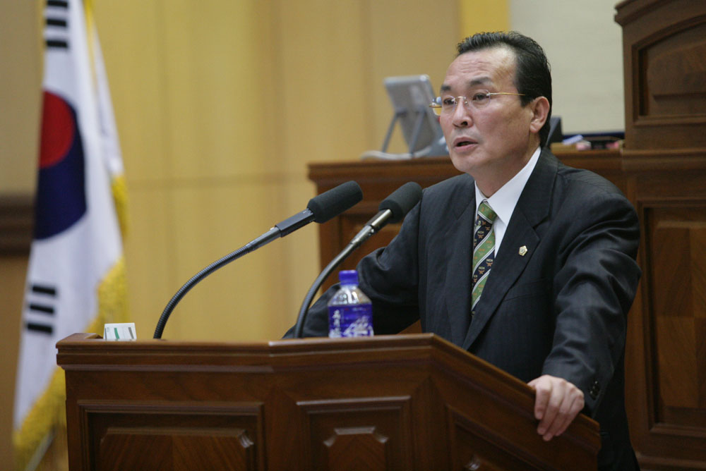 기초생활 수급자 지급 쓰레기봉투 남아