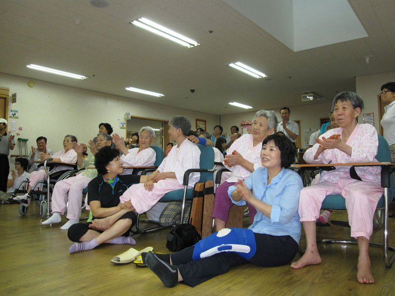 전라북도 노인복지연구원에서 어르신들과 함께 즐거운 하루