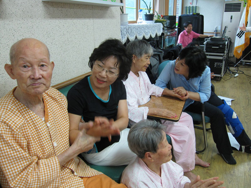전라북도 노인복지연구원에서 어르신들과 함께 즐거운 하루