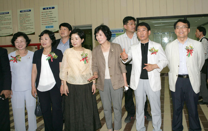 덕진수영장 개장