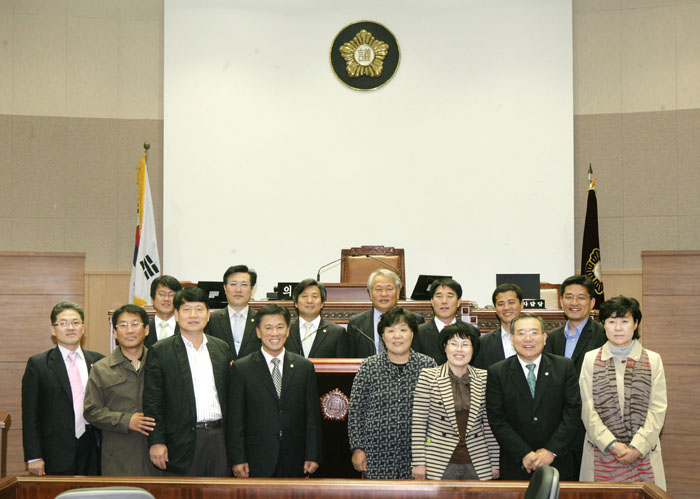 전주 창원시의회 조례연구 토론