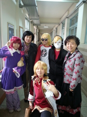 솔빛중학교 축제현장에서 