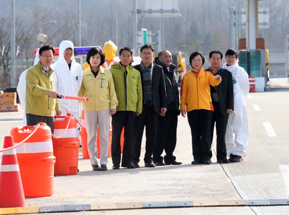 AI 방역초소 근무자 격려