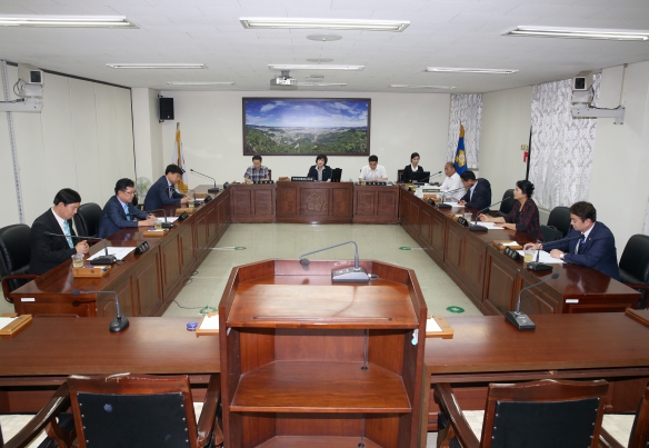 제10대 전반기 문화경제위원회 첫  회의