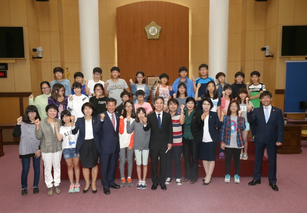 어린이의회 체험단과 함께