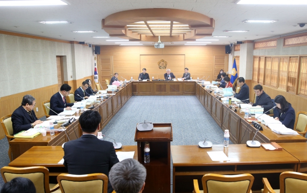 예산결산특별위원회 