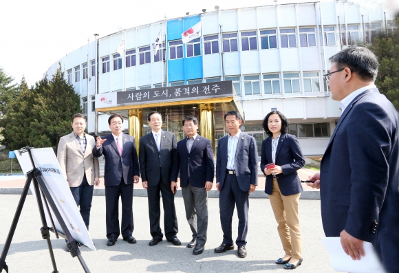 행정위원회 전주 실내체육관 현장활동