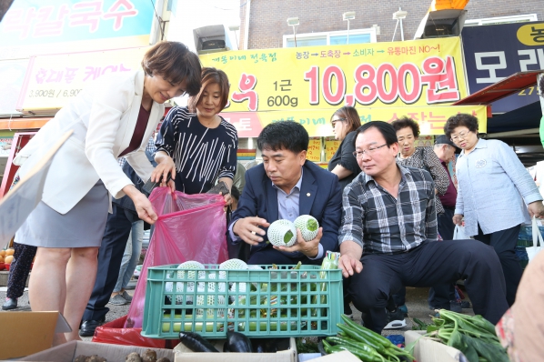 재래시장 장보기