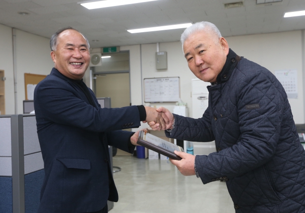 영화인총연합 전북지회 감사패 수상