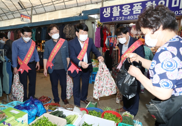 전통시장 장보기