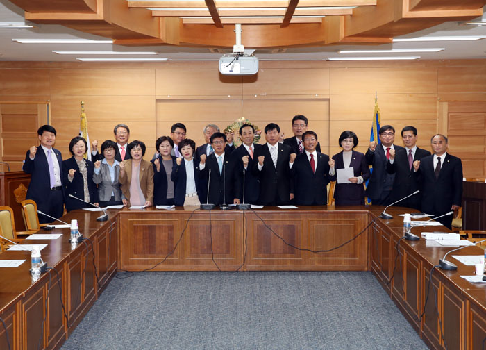 전북도는 전주시 탄소산업 활성화에 적극나서라