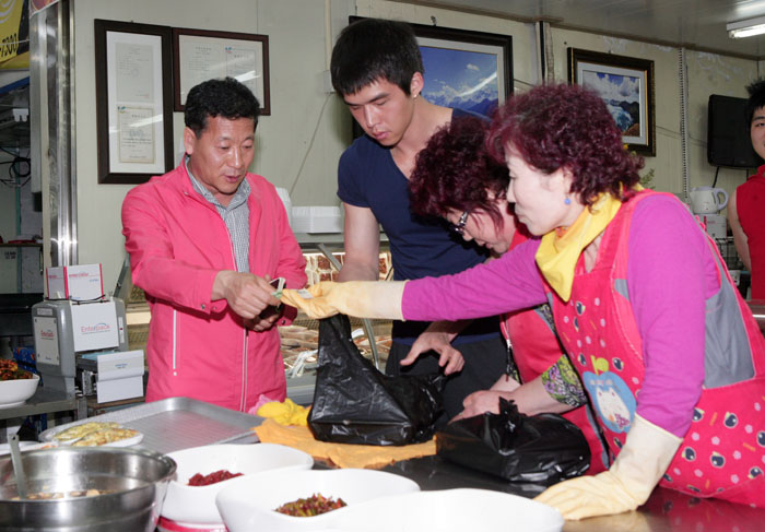 중앙시장 장보기 열려