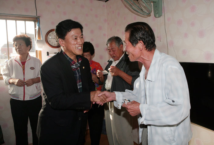 어르신들 건강하세요