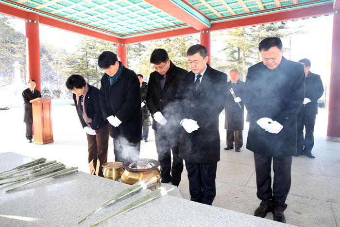 신년 군경묘지 참배