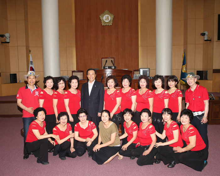 덕진동 방송댄스팀 의회방문