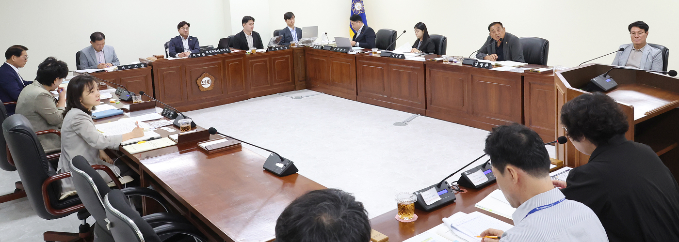 전주시의회 의회운영위원회 사진